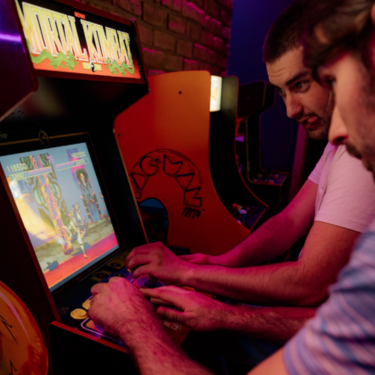 ark&aacute;dov&eacute; automaty